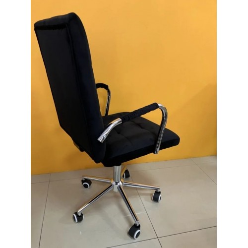 Крісло комп'ютерне поворотне S-222 чорне Intarsio