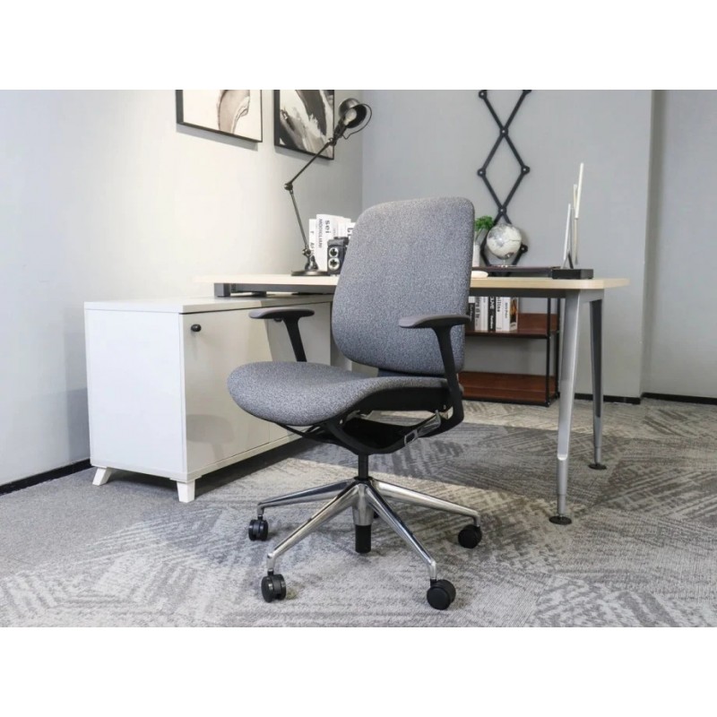 Крісло офісне OSCAR сіра тканина / алюміній Intarsio