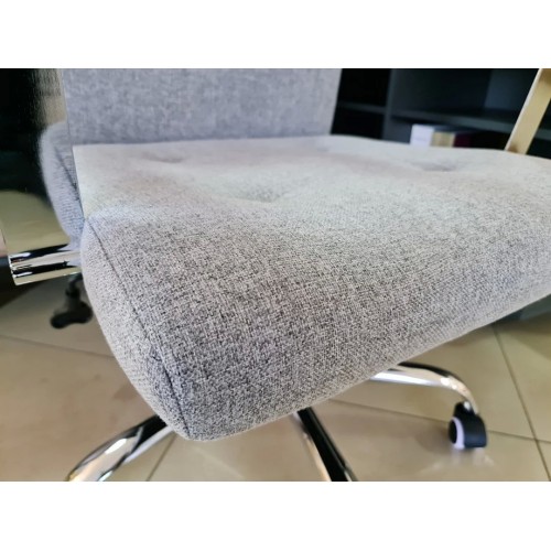 Комп'ютерне крісло поворотне Q-136 Сірий Signal