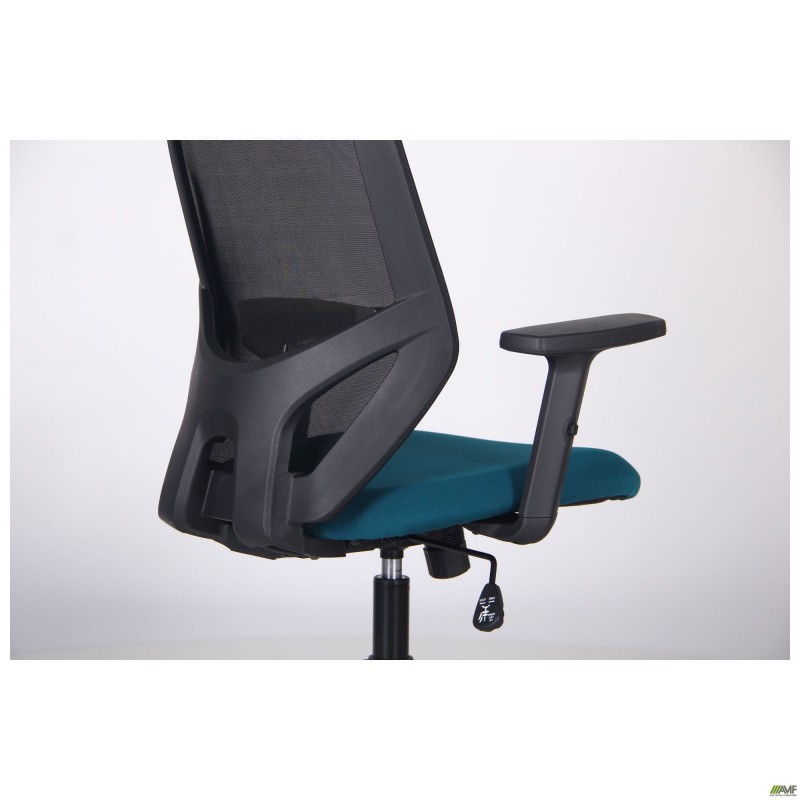 Крісло Lead Black HR сидіння SM 2328/спинка Сітка HY-100 чорна AMF Крісло Lead Black HR сидіння SM 2328/спинка Сітка HY-100 чорна AMF