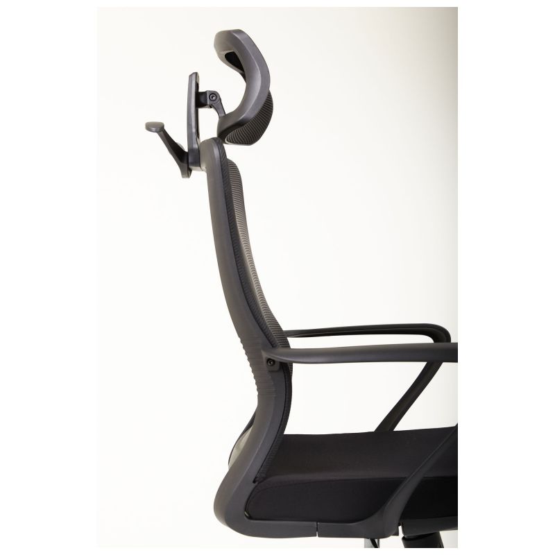 Крісло Titan HR Black/Black AMF Крісло Titan HR Black/Black AMF