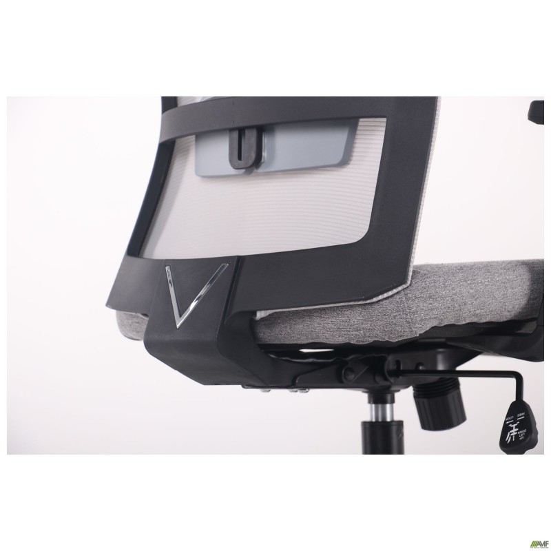 Крісло Uran Black сидіння Сідней-20/спинка Сітка SL-01 св.сіра AMF