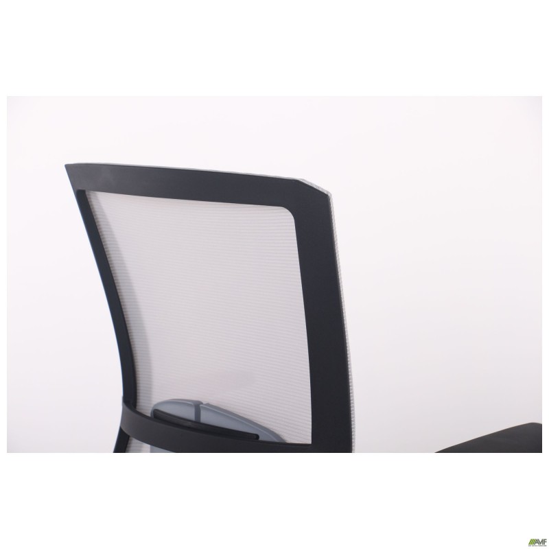 Крісло Uran Black сидіння Сідней-20/спинка Сітка SL-01 св.сіра AMF