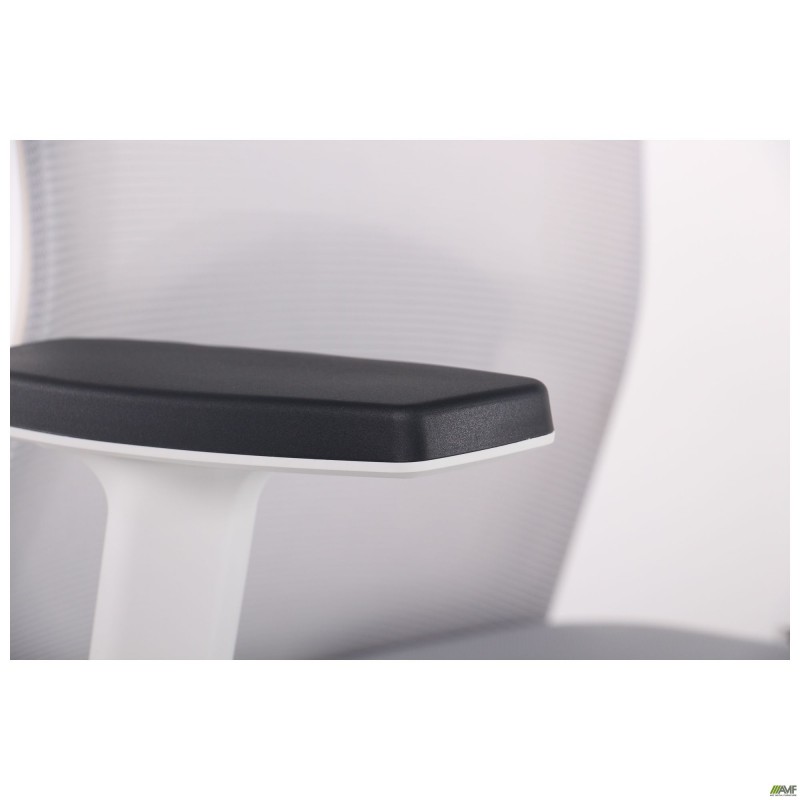 Крісло Uran White сидіння Нест-19 св.сіра/спинка Сітка SL-01 св.сіра AMF