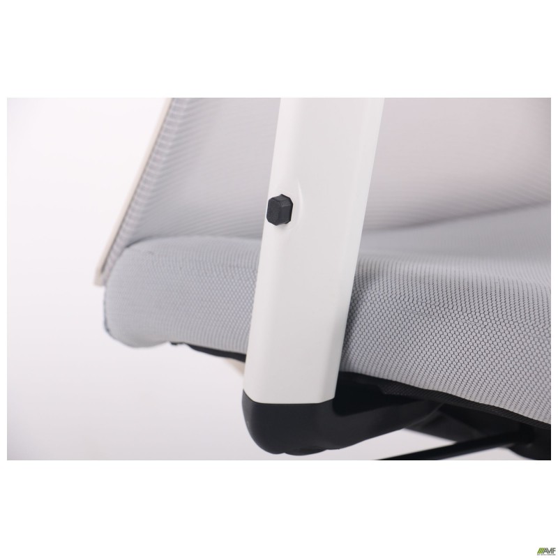 Крісло Uran White сидіння Нест-19 св.сіра/спинка Сітка SL-01 св.сіра AMF