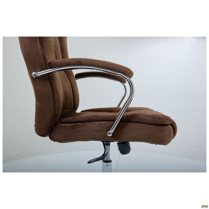 Крісло керівника Julian velvet brown AMF