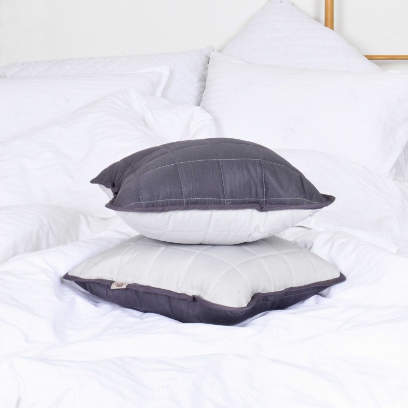 Подушка декоративна Вилюта Дует Графіт 40х40